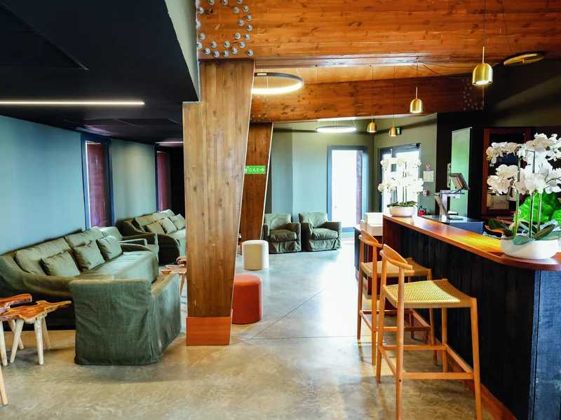 Chambre accessible aux personnes à mobilité réduite dans le gîte écologique